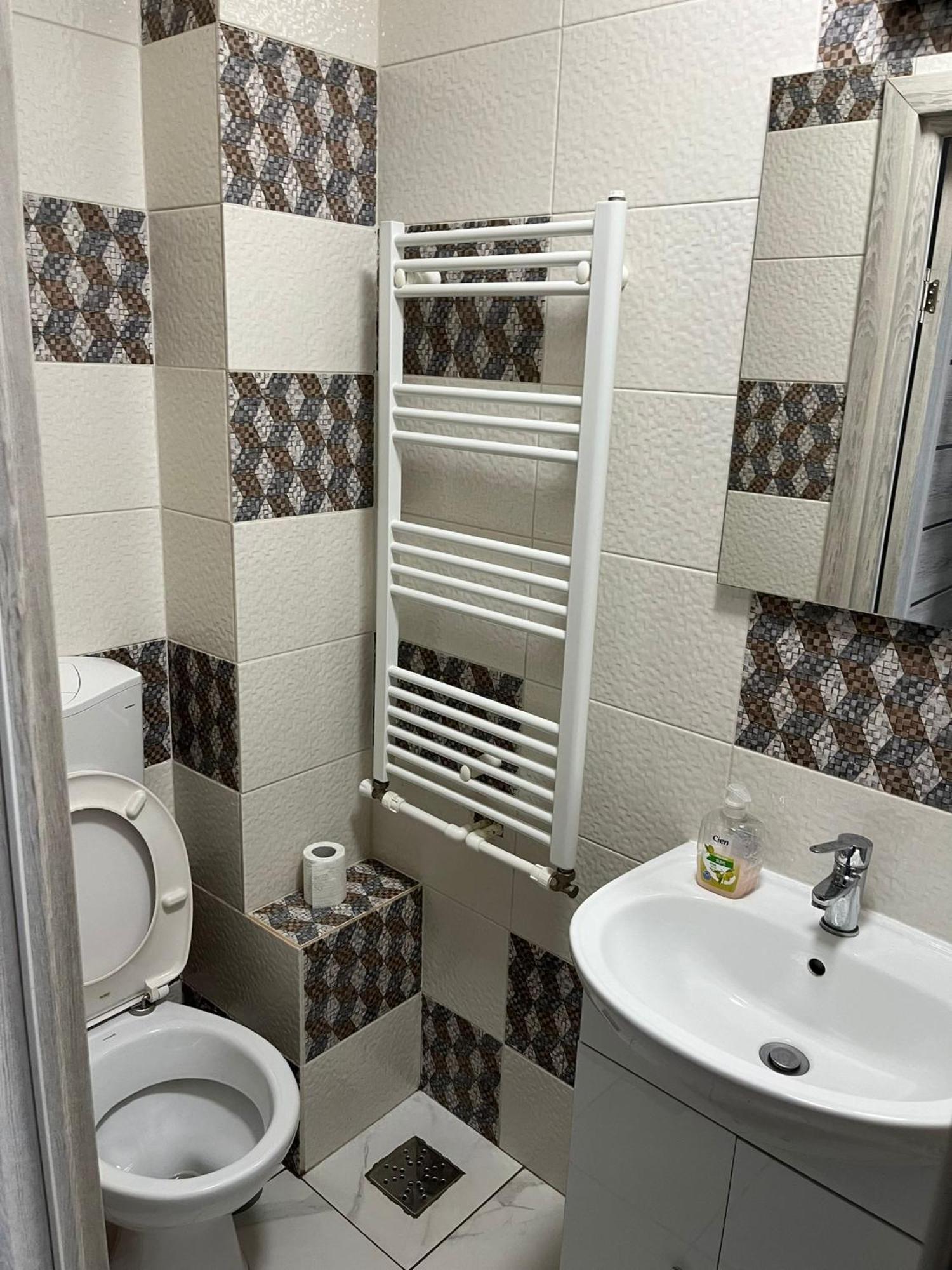 Ceronav Portului Studio Galati  Bagian luar foto